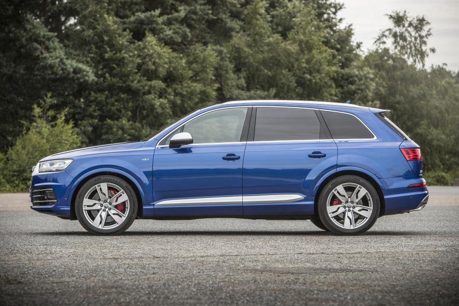  Audi SQ7 TDI (4M) 2016 года  (UK) (фото 21 из 32)